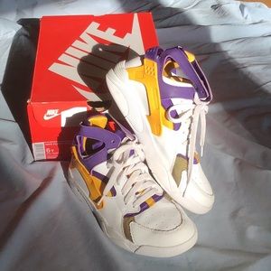 Kids Nike Flight Huarache Shoes, Size 6Y